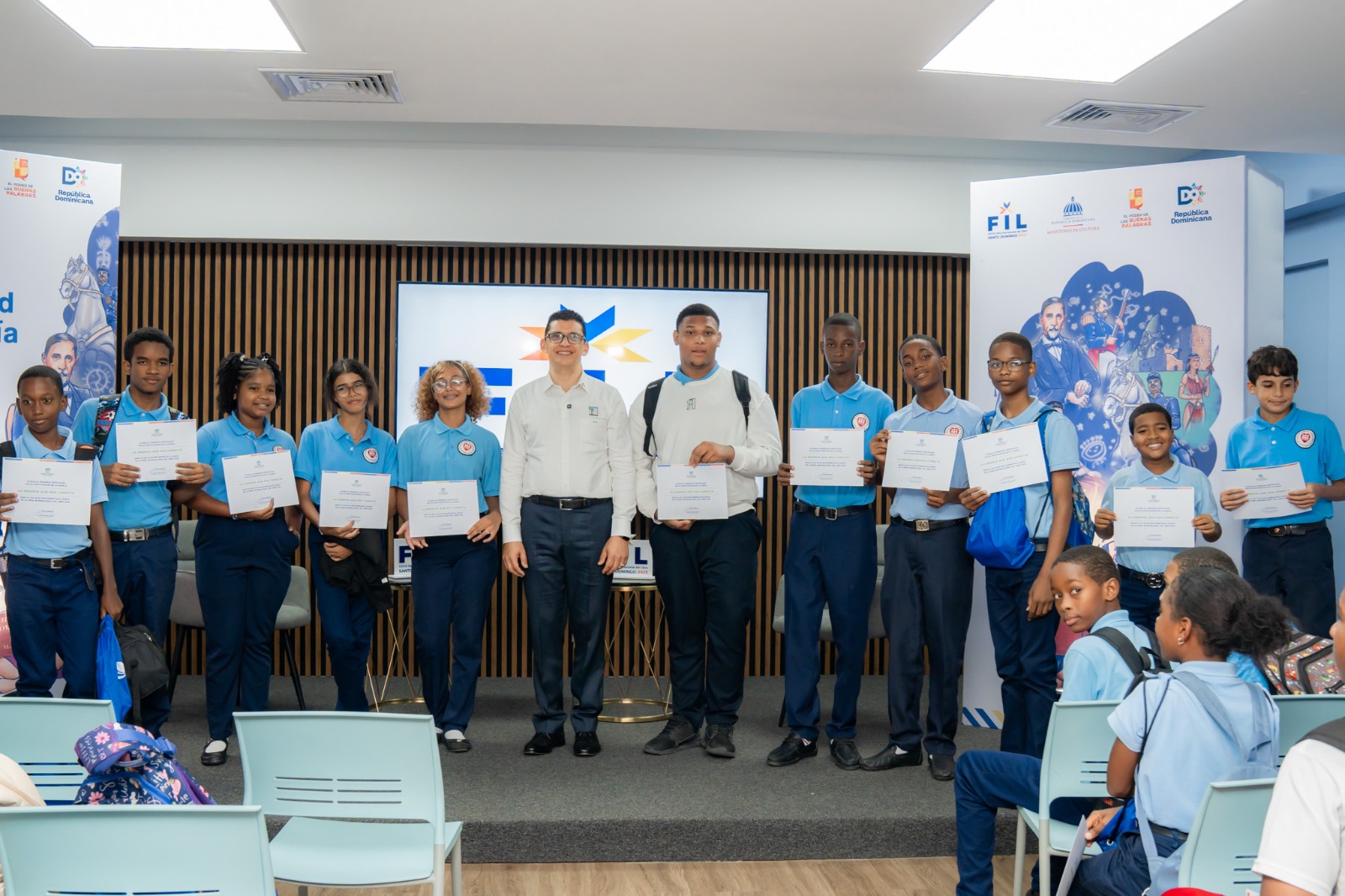 ETED presentó la charla “La energía que nos conecta” en la Feria Internacional del Libro 2025