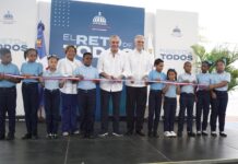 Gobierno inaugura techados en tres escuelas del Gran Santo Domingo en beneficio de más de 2 mil estudiantes