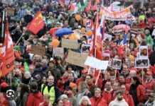 Miles de personas participan en las marchas por el Día del Trabajo en Bruselas