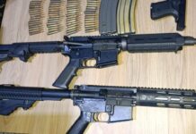 Hallan armas de fuego ocultas en caja fuerte durante operativo en Santiago