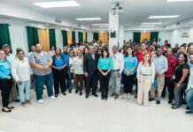 Fundación Reservas del País ofrece conferencia a microempresarios de Pedernales