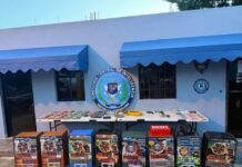 DINTEL ocupa armas, presunta cocaína, tragamonedas y dinero en efectivo durante operativos en Santo Domingo Norte