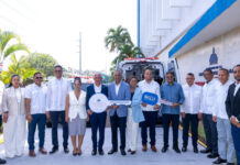 Gobierno entrega dos ambulancias en Sánchez Ramírez para continuar con el fortalecimiento del sistema de salud