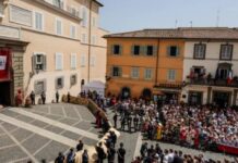 El papa pide no olvidar a quienes «sufren y mueren» por las guerras