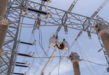 ETED fortalece la infraestructura de transmisión mediante trabajos estratégicos en líneas de transmisión, este viernes