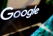 Bruselas impone dos multas a Google por un total de 890 millones de euros