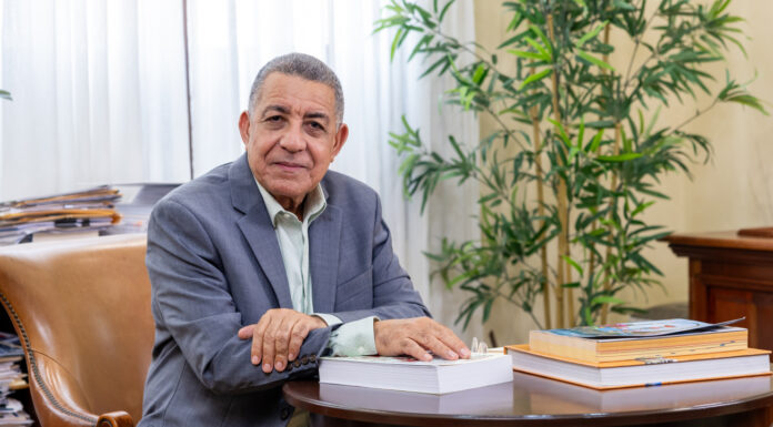 Gobierno acelera los preparativos del año escolar y fortalece el acceso a formación tecnológica