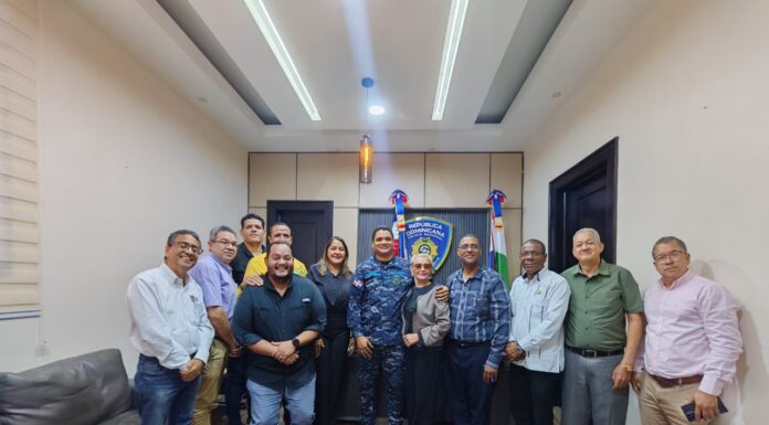 COAPOLV y Clúster Turístico de La Vega fortalecen coordinación con la Policía Nacional y anuncian agenda de trabajo conjunto