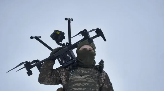 ONU y Cruz Roja: Aumenta la urgencia de regular armas autónomas en los campos de batalla