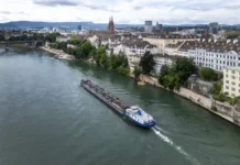Buque con bandera dominicana se hunde en el mar Negro tras presunto ataque con drones