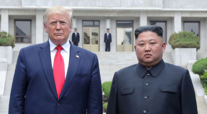 Trump dice que Kim Jong-un respondió a sus comunicaciones y que el intercambio es positivo
