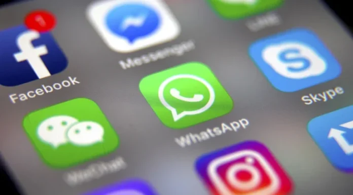 El Constitucional francés censura la prohibición de redes sociales a menores de 15 años