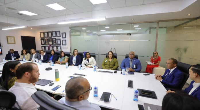 Contraloría y Senasa coordinan acciones para mayor control y fiscalización de los procesos misionales