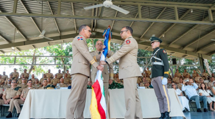 Ministro de Defensa encabeza traspasos de mando en el Ejército y la Fuerza Aérea
