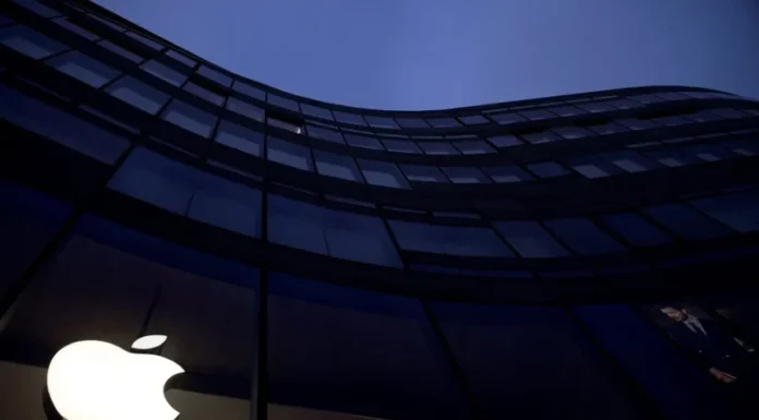 La pelea de Apple y OpenAI, Texas sin centros de datos y otros clics tecnológicos de América