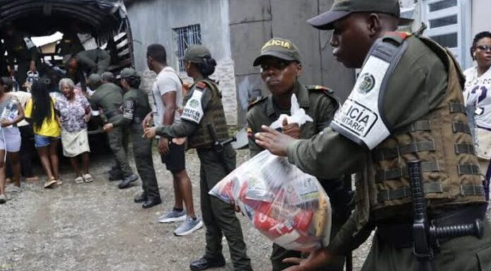 La India envía 20 toneladas de ayuda humanitaria a Colombia por el terremoto