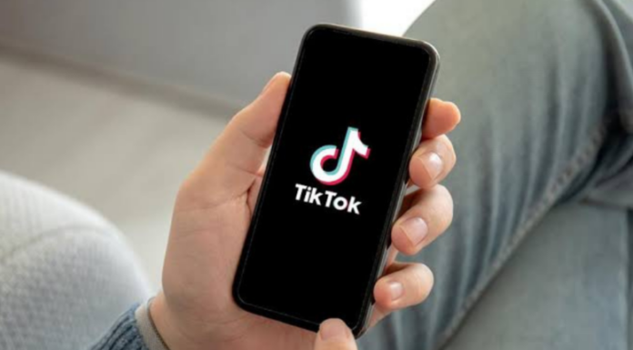 Agencia brasileña multa a TikTok por fallos en la protección de datos de menores