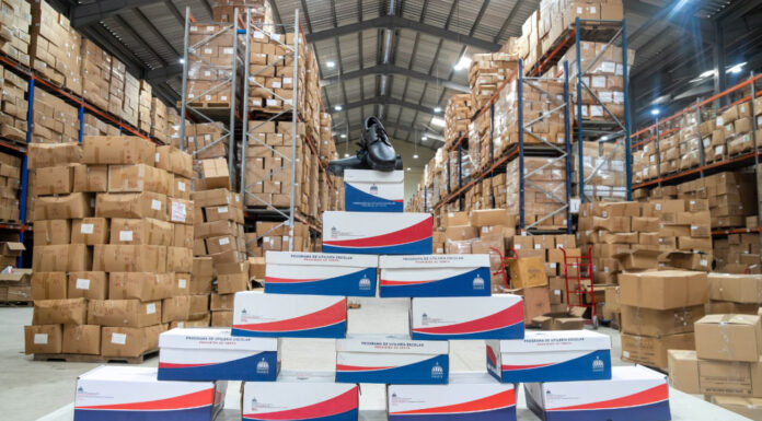 El INABIE amplía distribución de útiles escolares hacia el norte del país
