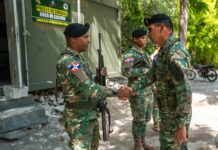 Comandante del Ejército supervisa unidades, entrega tres puestos fronterizos y pone en funcionamiento nuevo helipuerto en la Sierra de Bahoruco