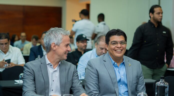 CAASD presenta programa para fortalecer seguridad hídrica del Gran Santo Domingo, Sánchez Ramírez y Monte Plata Fueron presentados los procesos de contratación de las obras que conforman el Programa de Seguridad Hídrica Presa Hatillo y Abastecimiento Sánchez Ramírez -Santo Domingo, destinado a ampliar la disponibilidad de agua potable en varias provincias del país.