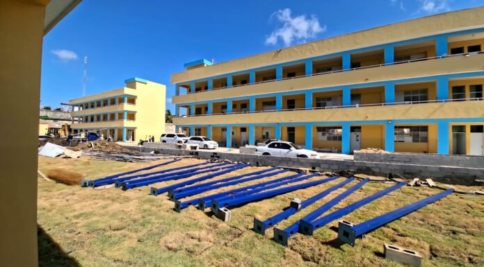 Dan toques finales a Escuela de Cancino Adentro y otros planteles de SDE que incorporarán más de 60 nuevas aulas para el nuevo año escolar 2026-2027