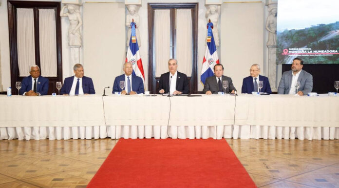 Presidente Abinader: Dejaremos un legado histórico con la entrega de títulos de parques nacionales al Estado Dominicano