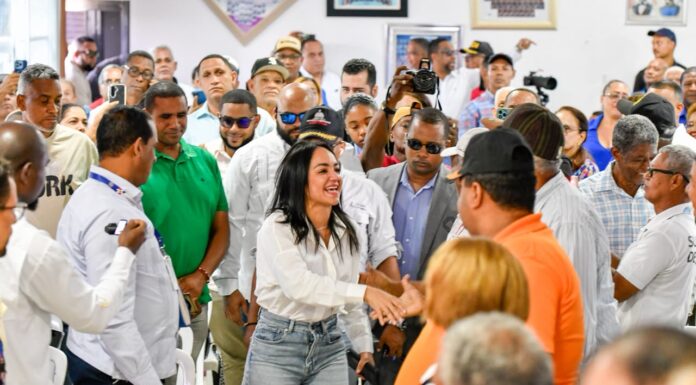 MESA DE SEGURIDAD ESCUCHA NECESIDADES Y COORDINA RESPUESTAS EN SANTIAGO OESTE