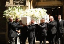 El funeral de Bonnie Tyler recuerda a la estrella que nunca se comportó como una diva