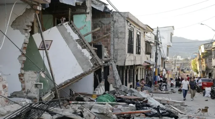 La ayuda humanitaria, incluida la del futbolista Jhon Arias, llega a las víctimas del terremoto en Chocó