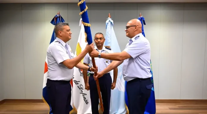 Realizan traspaso de mando y posicionan nuevo director general del CESAC