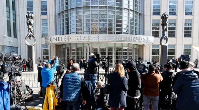 Demandan al Gobierno Trump por limitar la estadía de estudiantes y periodistas extranjeros