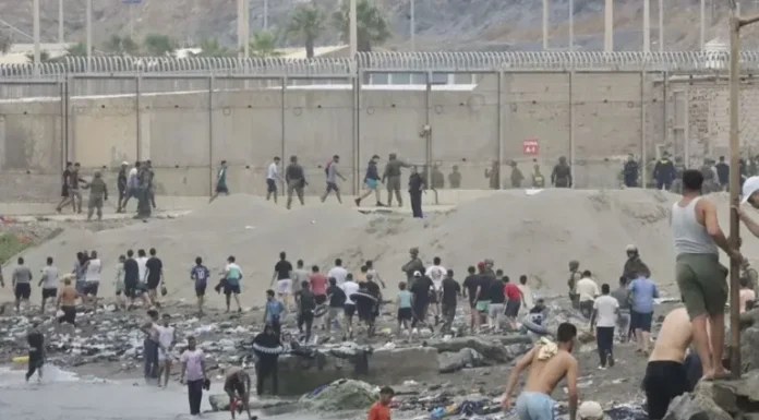 El Gobierno aclara que la cifra de personas llegadas a Ceuta se mantiene en 72.000