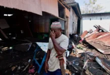Suben a 53 los muertos y a 135 los heridos tras terremoto de 7,7 en Indonesia