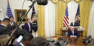 Principales cadenas de EE. UU. suspenden cobertura conjunta de Trump tras veto a medios