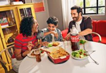 Coca-Cola lanza “El Mundo Puede Esperar”, campaña global que celebra el valor de los momentos de comidas compartidas