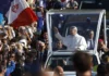 El papa pide penitencia “por un mundo que va mal” en misa multitudinaria en Lourdes