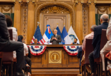 Presidente Luis Abinader se reúne con diáspora dominicana en Brooklyn; Antonio Reynoso declara el 24 de septiembre como Día del Orgullo Dominicano