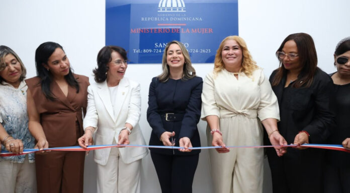 Nueva oficina del Ministerio de la Mujer fortalece los servicios en Santiago