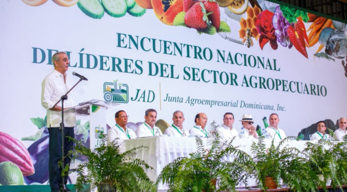 Presidente Abinader destaca los avances del Gobierno en mecanización agrícola para elevar la productividad, reducir costos y disminuir la dependencia de mano de obra extranjera