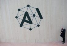La inteligencia artificial “se nos va de las manos”, pero ¿cómo y de qué manos?