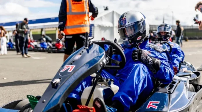 ¡Primera victoria! RD Javi vence a piloto de F1 en prácticas antes de enfrentar a Max Verstappen en Silverstone