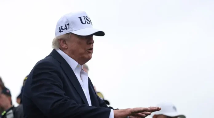 Trump pide a Zelenski que Ucrania deje de atacar refinerías de Rusia