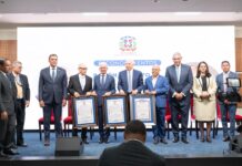 Senado reconoce trayectoria profesional de los médicos Ramón Modesto Tallaj y Elbi Eulogio Morla Báez