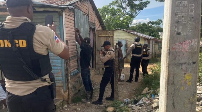DNCD ocupa más de 3,500 gramos de drogas durante operativos contra el microtráfico en SPM