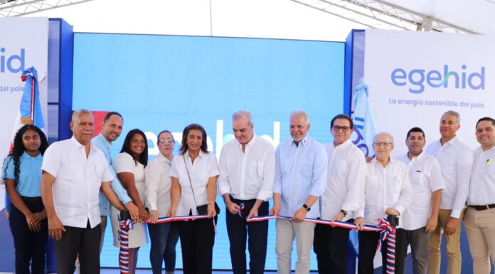 Presidente Luis Abinader inaugura carretera El Rubio-Los Corocitos, en Santiago