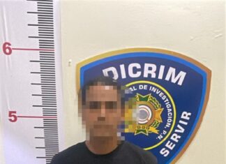 Policía Nacional apresa a hombre mediante orden judicial por tentativa de homicidio y le ocupa arma de fuego en La Vega