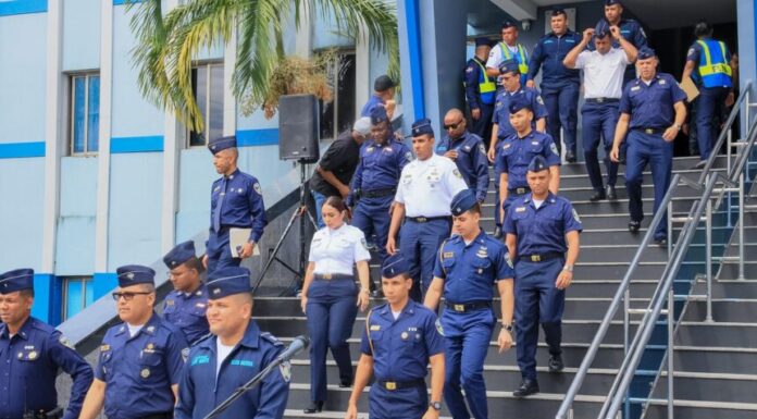 Policía Nacional evacúa en tres minutos a 1,464 agentes durante simulacro de terremoto
