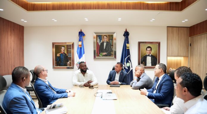 SNS reconoce a David Ortiz como Embajador Honorífico por su trayectoria y labor social