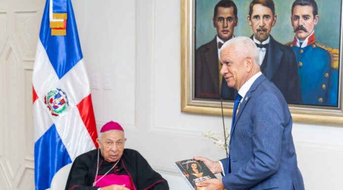 Monseñor De la Rosa y Carpio: «El Congreso Nacional es símbolo vivo de la democracia dominicana»