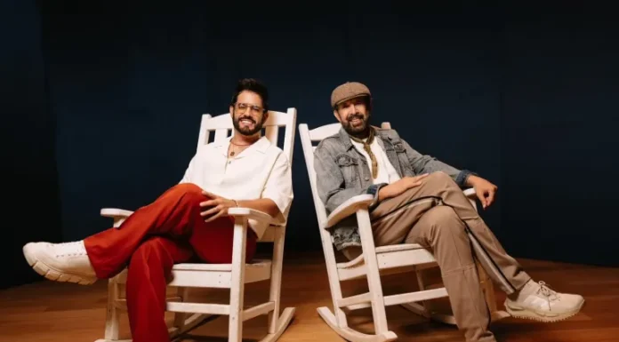 Juan Luis Guerra y Manny Cruz celebran el merengue con “Nieve en Verano”
